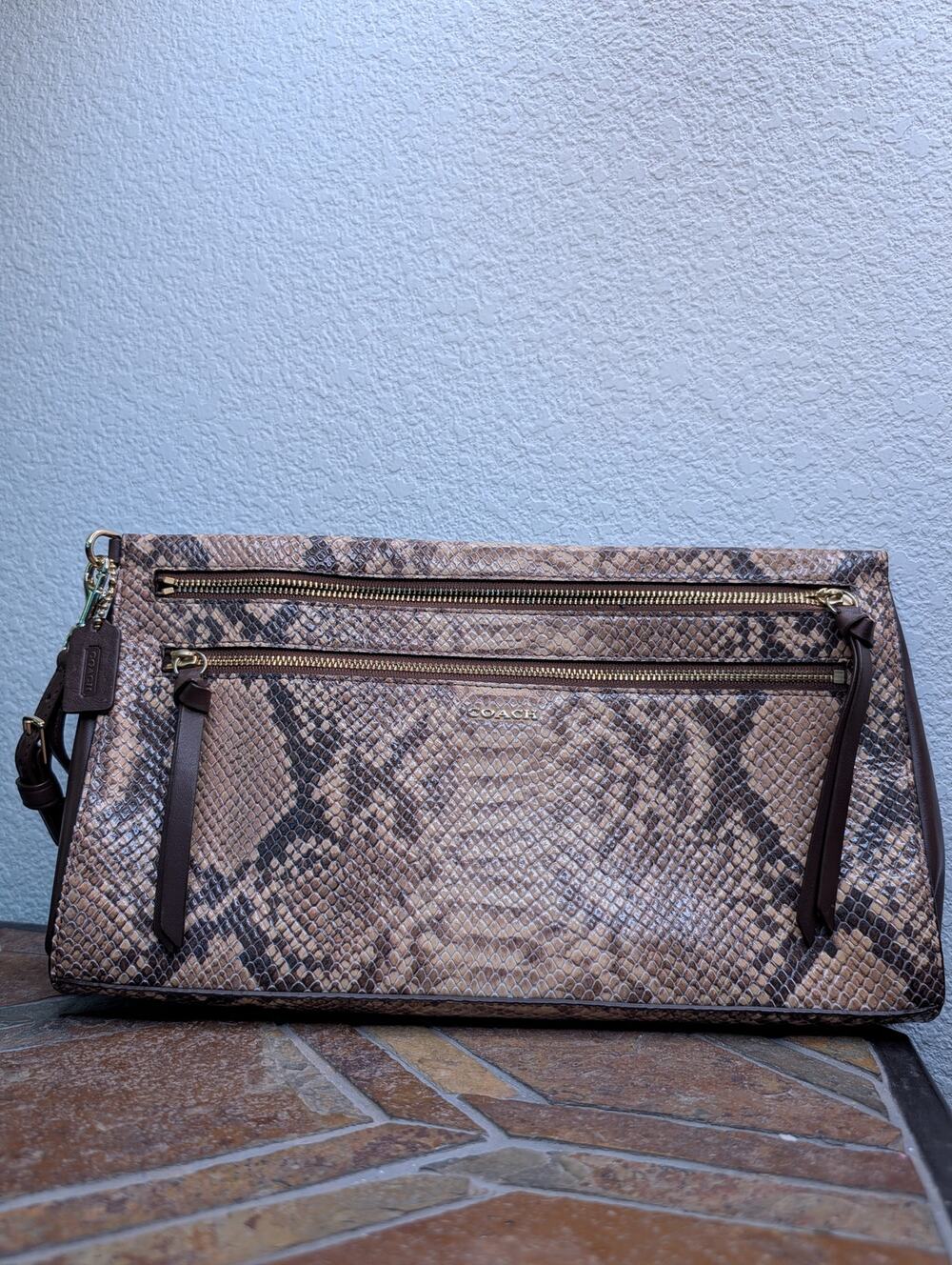 Coach NWOT Leather Snake Embossed Clutch Dust Bag Chic Phone Travel Designer